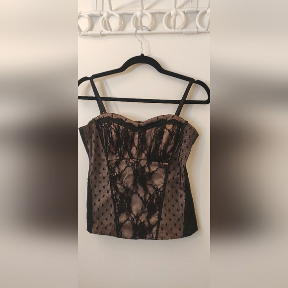 Tops - Goth laced top